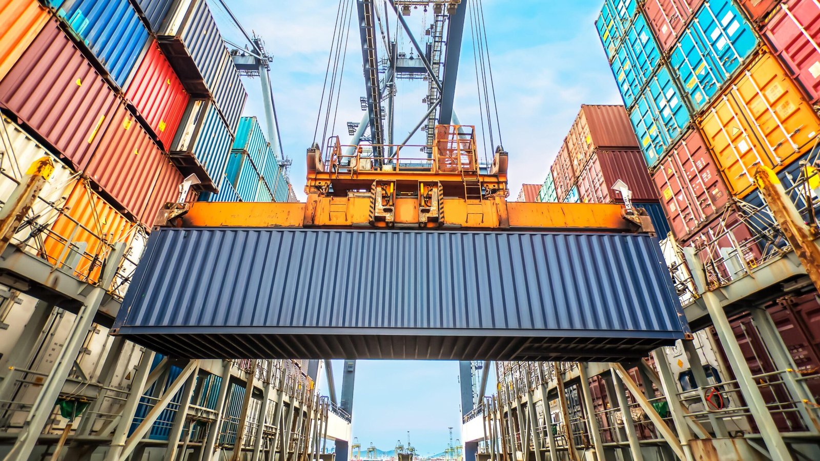 New and used shipping containers supplied by Miami Containers LLC
